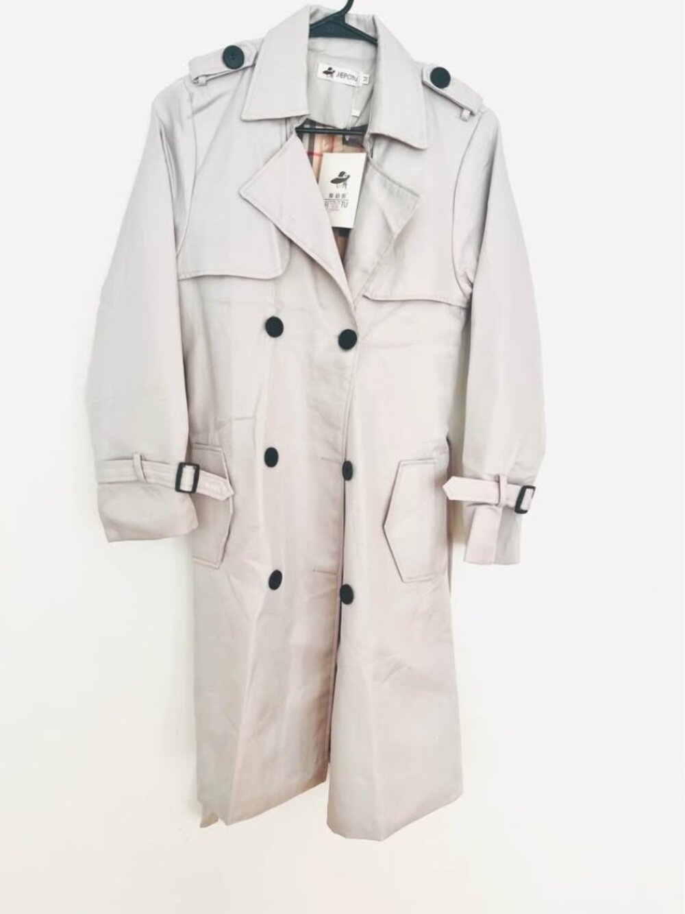 Women trench coat, anti-wrinkle fabric, new with tag size M